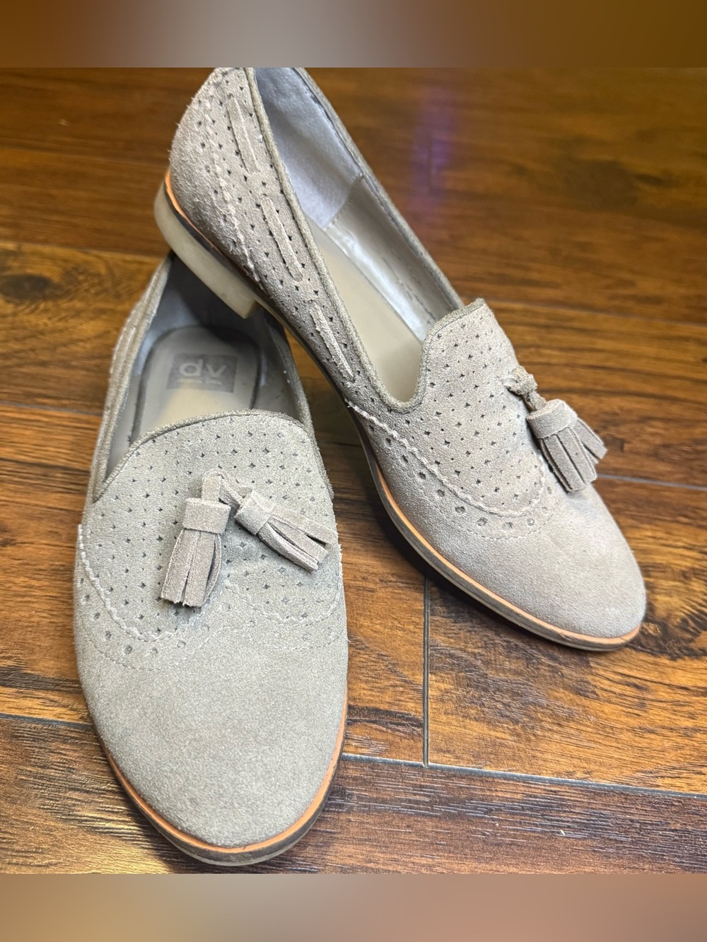 DV by Dolce Vita Macao Taupe Suede Tassel Wingtip Brogue Loafers 9.5 Business